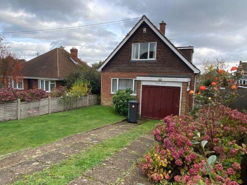 Yardley Road, Hedge End, Southampton 3 bed detached house £350,000