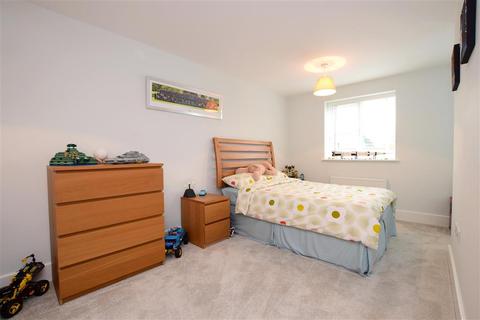 11 Chatfield Close, Cooksbridge, Lewes, BN8 4FF