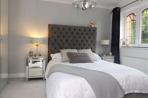 49 Bishops Way, Sutton Coldfield, B74 4XS
