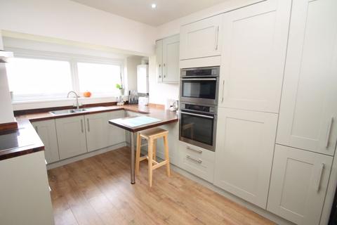 8 Segrave Crescent, Folkestone, CT19 6AZ