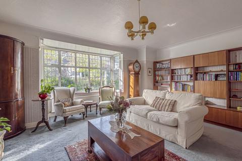 26 Beeches Walk, Carshalton, SM5 4JT