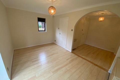 2 bedroom semi-detached house to rent, Bristol BS5