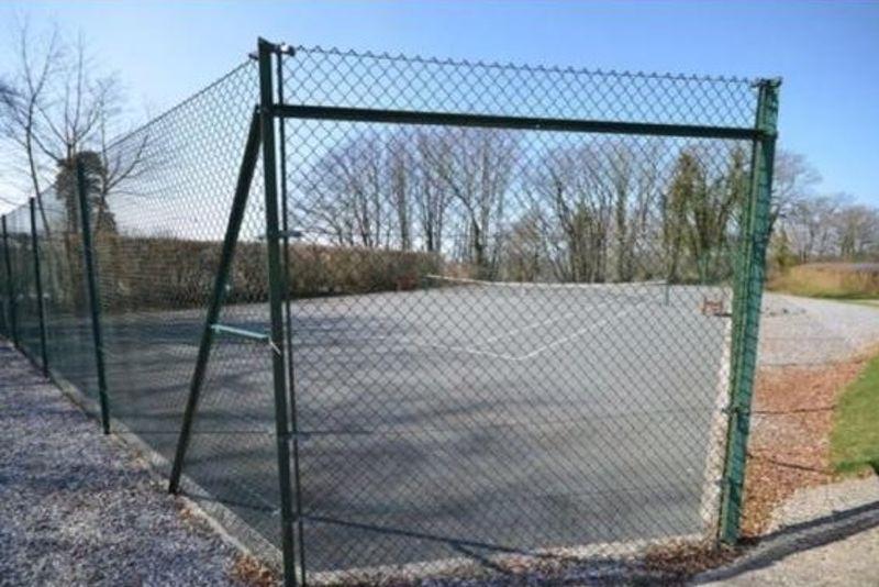 Tennis court