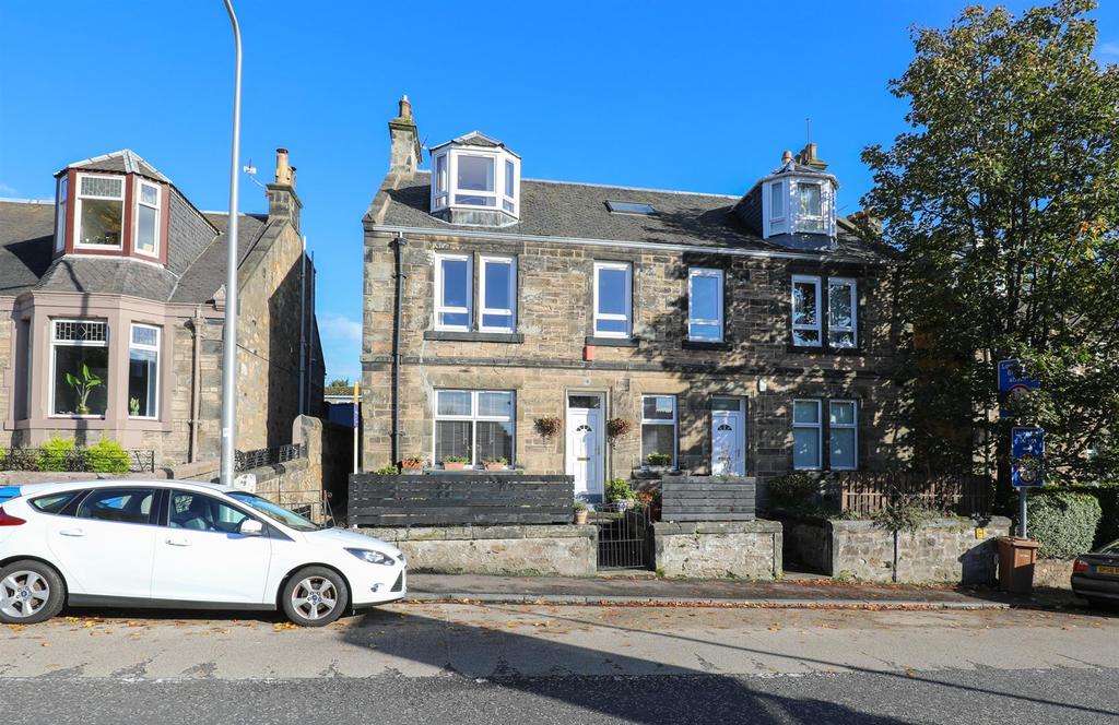 Dunnikier Road, Kirkcaldy 3 bed flat £79,995