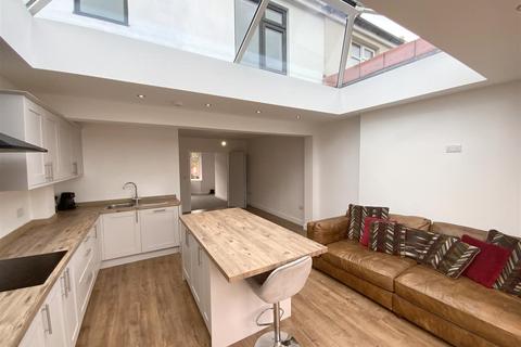 91 Aldermoor Lane, Stoke, Coventry, CV3 1BS