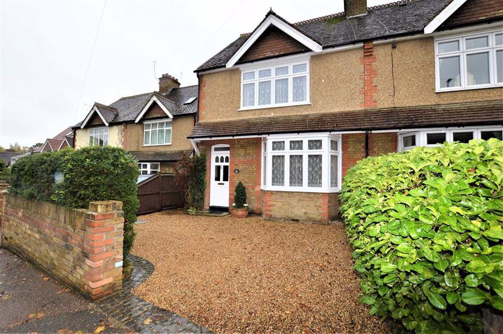 Watford Road, Croxley Green, Rickmansworth Hertfordshire, WD3 3 bed semidetached house £650,000
