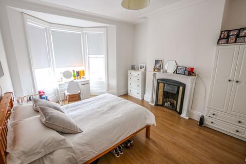 3 bedroom apartment to rent - Shortridge Terrace,  Jesmond - 3  Bedrooms - £120pppw