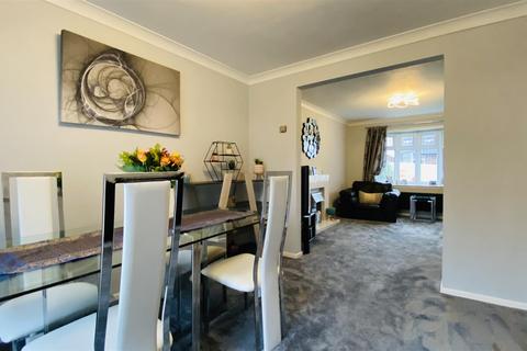 5 Eppleton Hall Close, Seaham, SR7 0LG