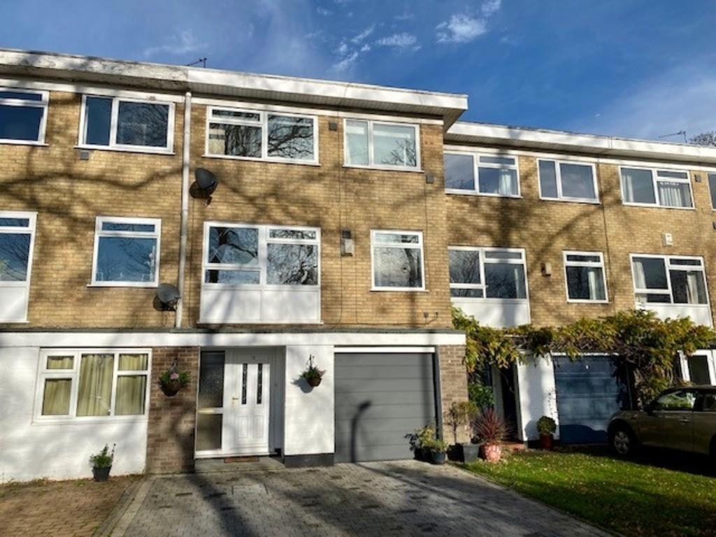 Farley Court, Cheadle Hulme 3 bed townhouse £279,000