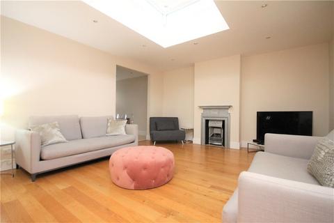 2 bedroom apartment to rent, Chiswick High Road, London, W4