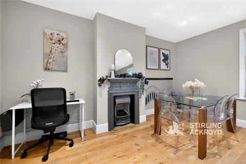 2 bedroom apartment to rent, Chiswick High Road, Chiswick, London, W4