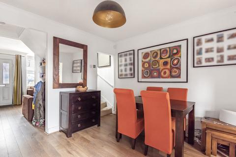 7 Calvert Road, Barnet, EN5 4HH