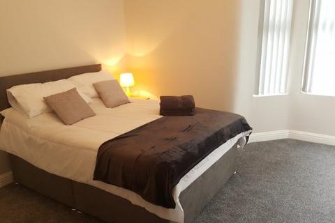 1 bedroom in a house share to rent, Delph Street, Wigan