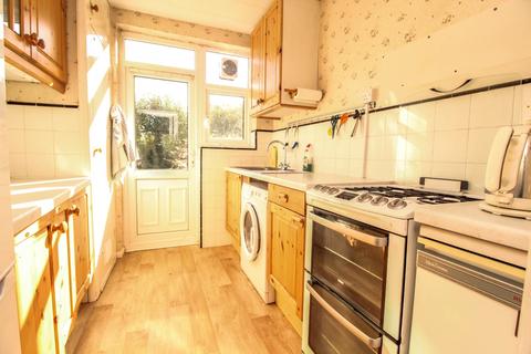 17 The Meadows, Ingrave, Brentwood, CM13 3RL