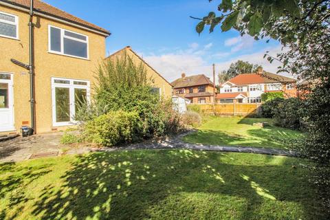 17 The Meadows, Ingrave, Brentwood, CM13 3RL