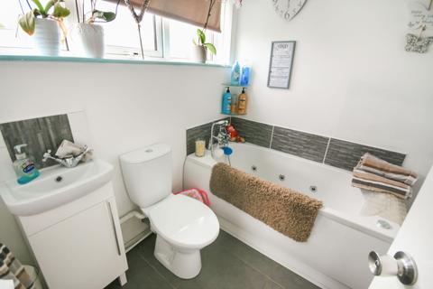 14 Cauldham Close, Capel Le Ferne, Folkestone, CT18 7HH