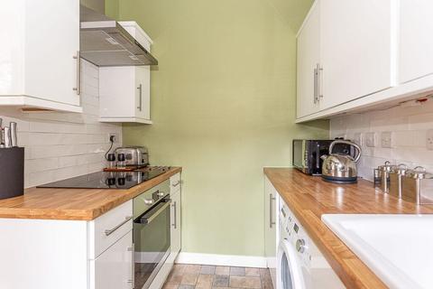 2 Alva Place, Edinburgh, EH7 5AZ