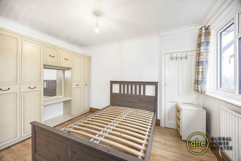 3 bedroom flat to rent, Longfield Estate, Bermondsey, London
