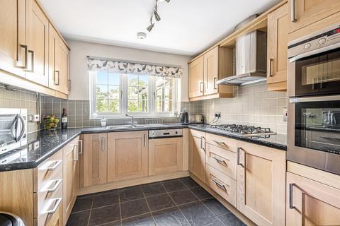 16 College Hill, Godalming, GU7 1YA