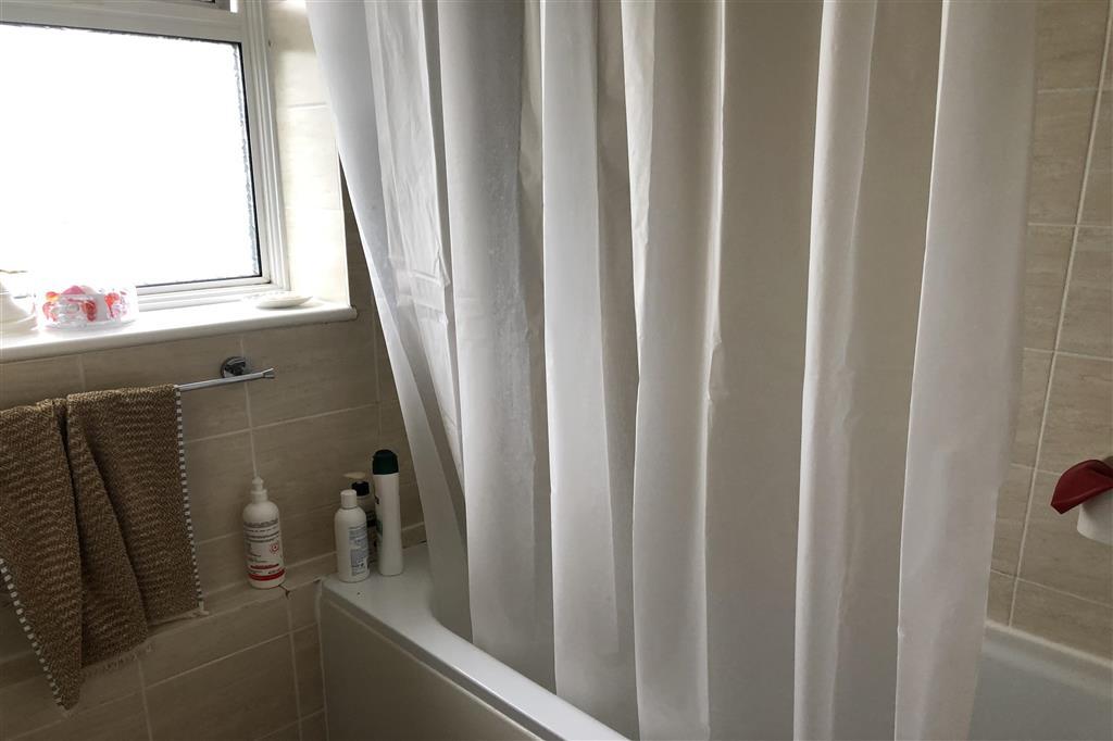Bathroom 26/10