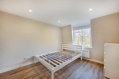 2 bedroom flat to rent - KENNINGTON PARK ROAD, SE11
