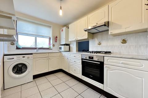 2 bedroom flat to rent, 111 Highfield Avenue, Golders Green