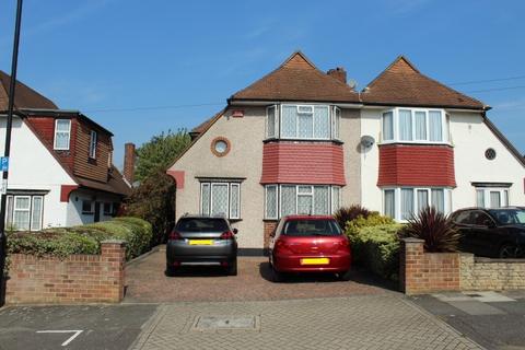 83 Woodham Road, London, SE6 2SB