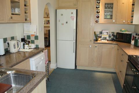 83 Woodham Road, London, SE6 2SB