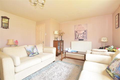 13 Welton Close, Tonbridge, TN9 2QX