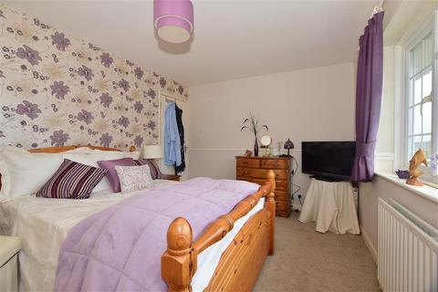 13 Welton Close, Tonbridge, TN9 2QX