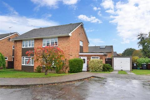 13 Welton Close, Tonbridge, TN9 2QX