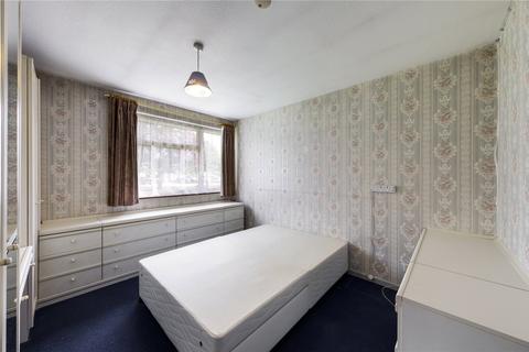 4 Barlows Road, Tadley, RG26 3NA