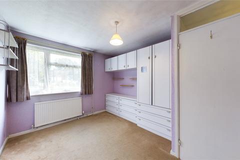 4 Barlows Road, Tadley, RG26 3NA