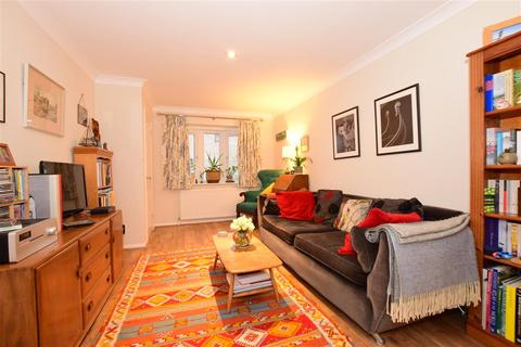 9 Bowden Crescent, Folkestone, CT20 3TR