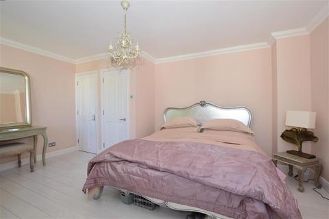 41 Aultone Way, Sutton, SM1 3LD