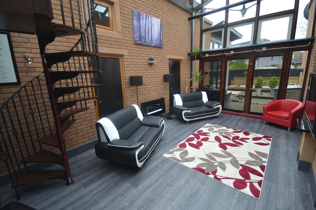 2nd Public Room