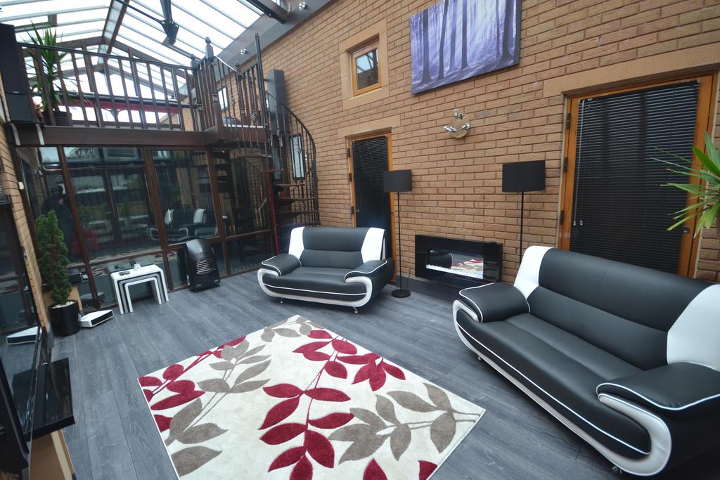 2nd Public Room