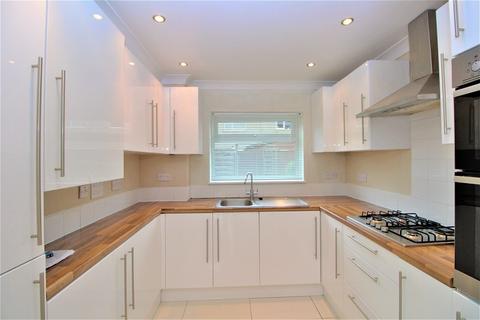 3 Barton Walk, Crawley, RH10 6RF