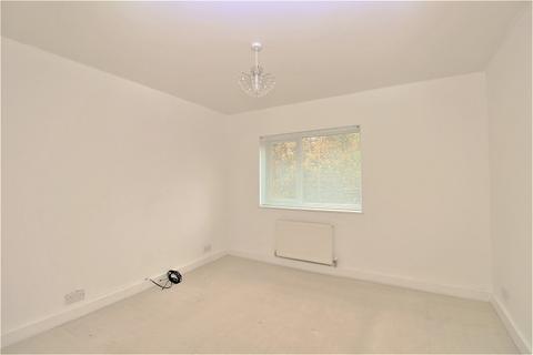 3 Barton Walk, Crawley, RH10 6RF