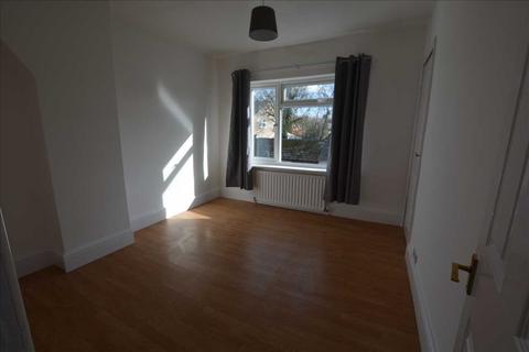 2 bedroom semi-detached house to rent, Dierden Street, Winsford