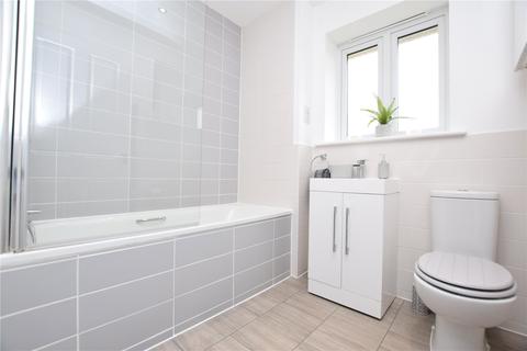 6 Meadfarm Close, Romford, RM3 9FJ