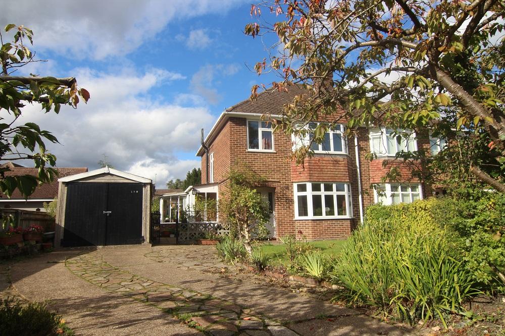 Old Woosehill Lane, Wokingham, Berks 3 bed semidetached house £500,000