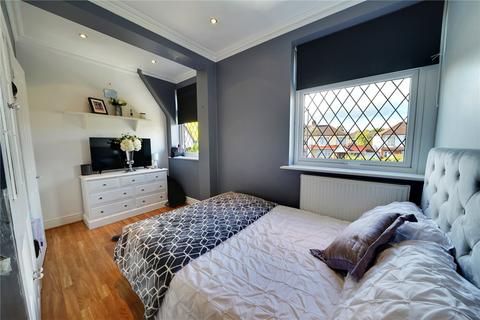 88 Village Road, Enfield, EN1 2EU