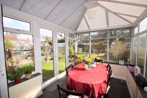 12 Brookside, Watlington, OX49 5AQ