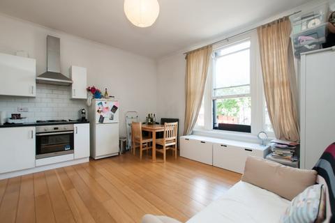 2 bedroom flat to rent, Stoke Newington Church Street, Stoke Newington