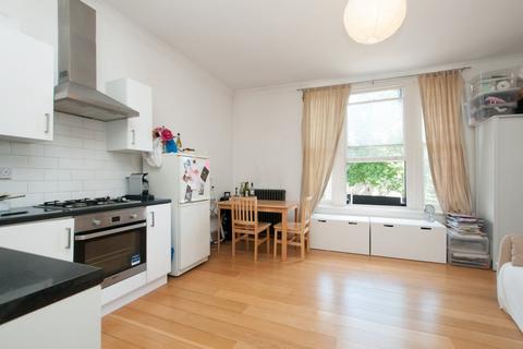 2 bedroom flat to rent, Stoke Newington Church Street, Stoke Newington