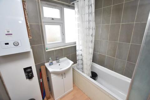 46b Rayners Lane, Harrow, HA2 0UB