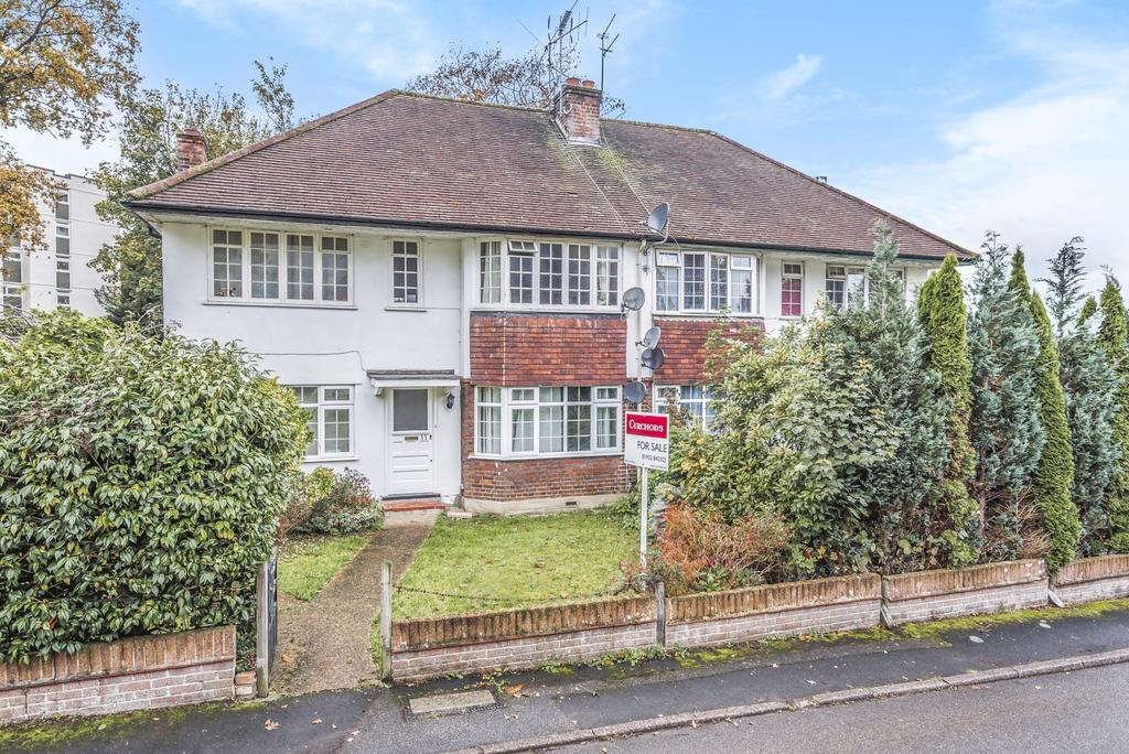 Castleview Road, Weybridge, KT13 2 bed £349,950