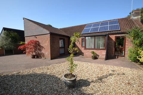 14 Lyster Road, Fordingbridge, SP6 1QY