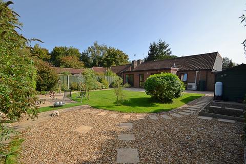 14 Lyster Road, Fordingbridge, SP6 1QY